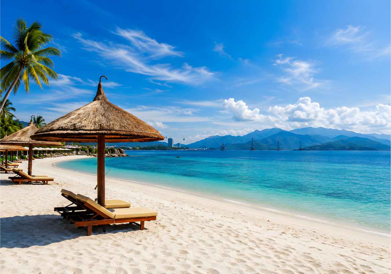 My Khe Beach tropical coastline in Da Nang expat area